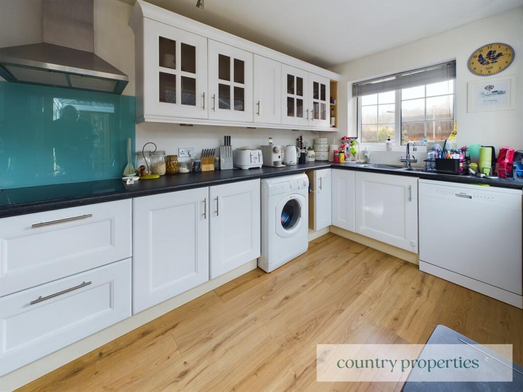 Additional property image - Oak Piece, Welwyn, AL6