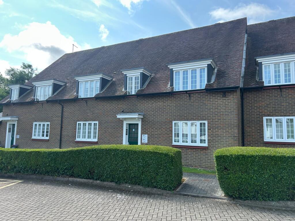 Main image of property: Barnside Court, Welwyn Garden City, AL8