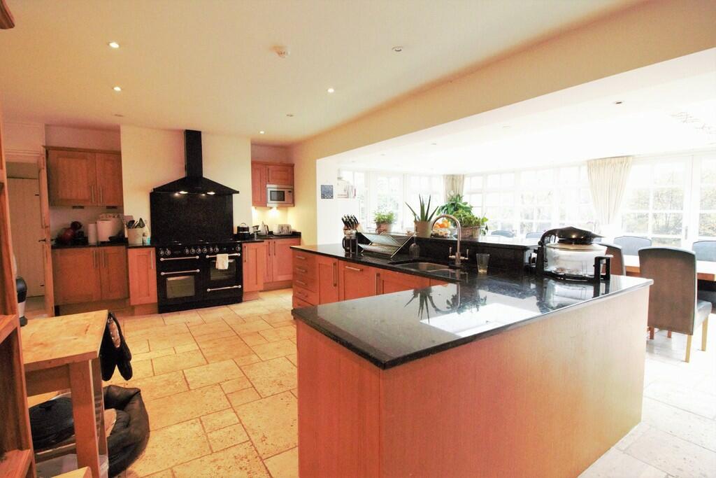 Additional property image - Wootton, New Forest
