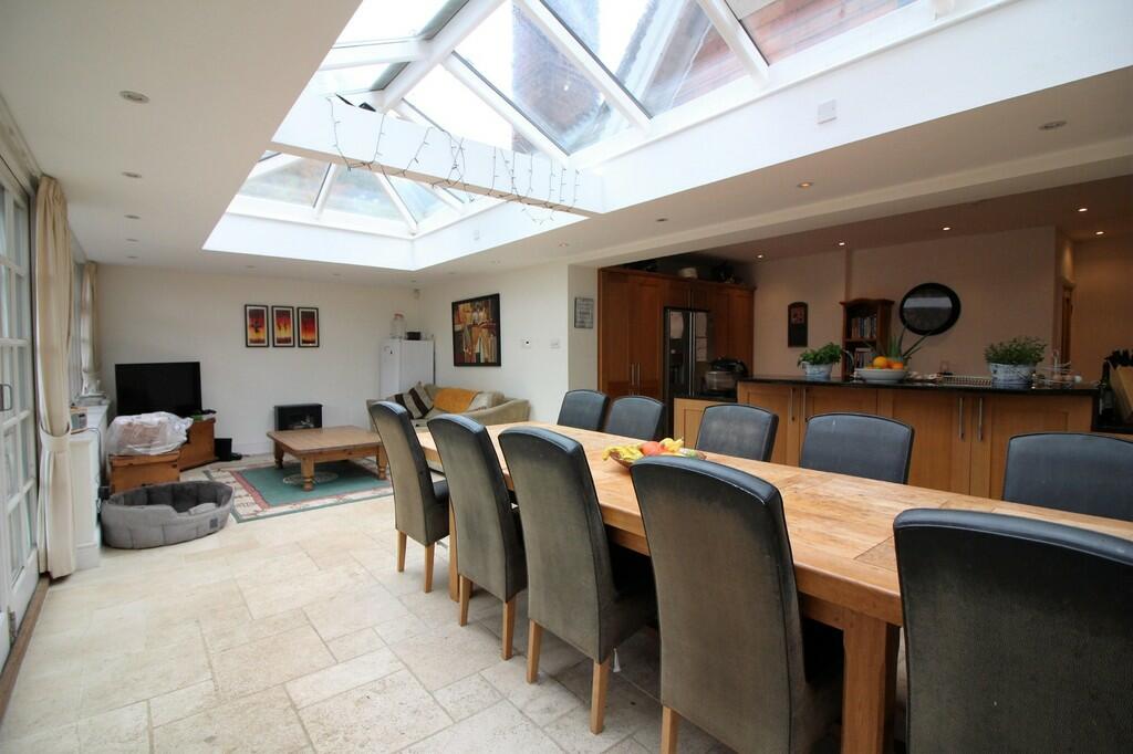 Additional property image - Wootton, New Forest