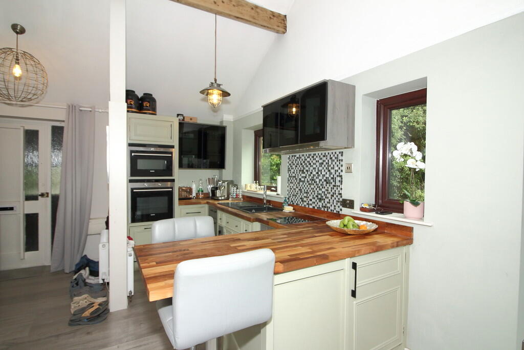 Additional property image - Highcliffe, Christchurch