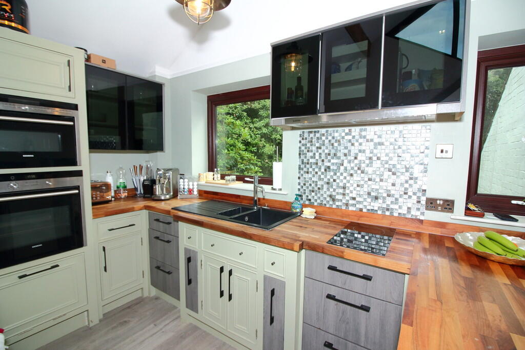Additional property image - Highcliffe, Christchurch
