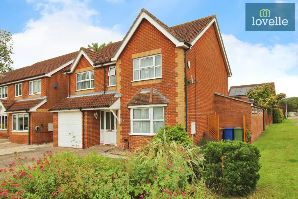 4 bedroom detached house for sale in Butler Close, Laceby, DN37