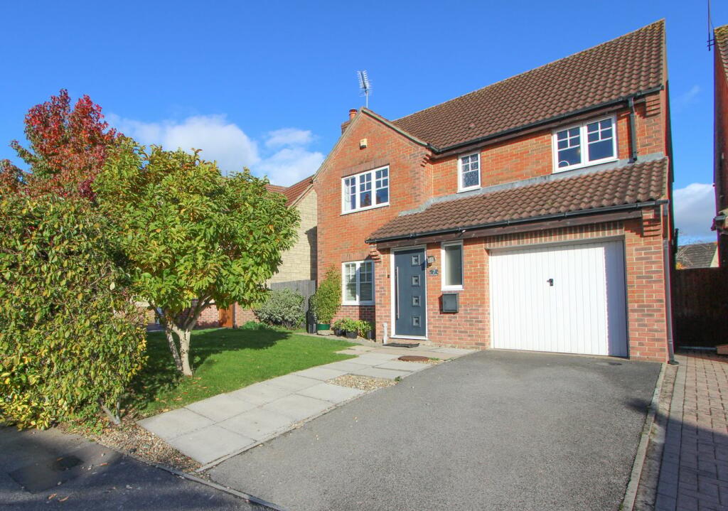 4 bedroom detached house for sale in Ross Close, Chipping Sodbury, BS37