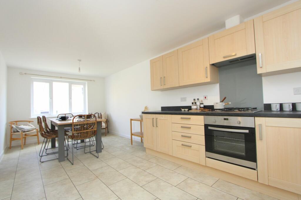 4 bedroom detached house for sale in Walter Road, Frampton Cotterell, BS36