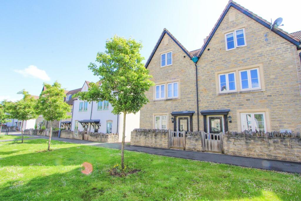 3 bedroom town house for sale in Weavers Way, Chipping Sodbury, BS37