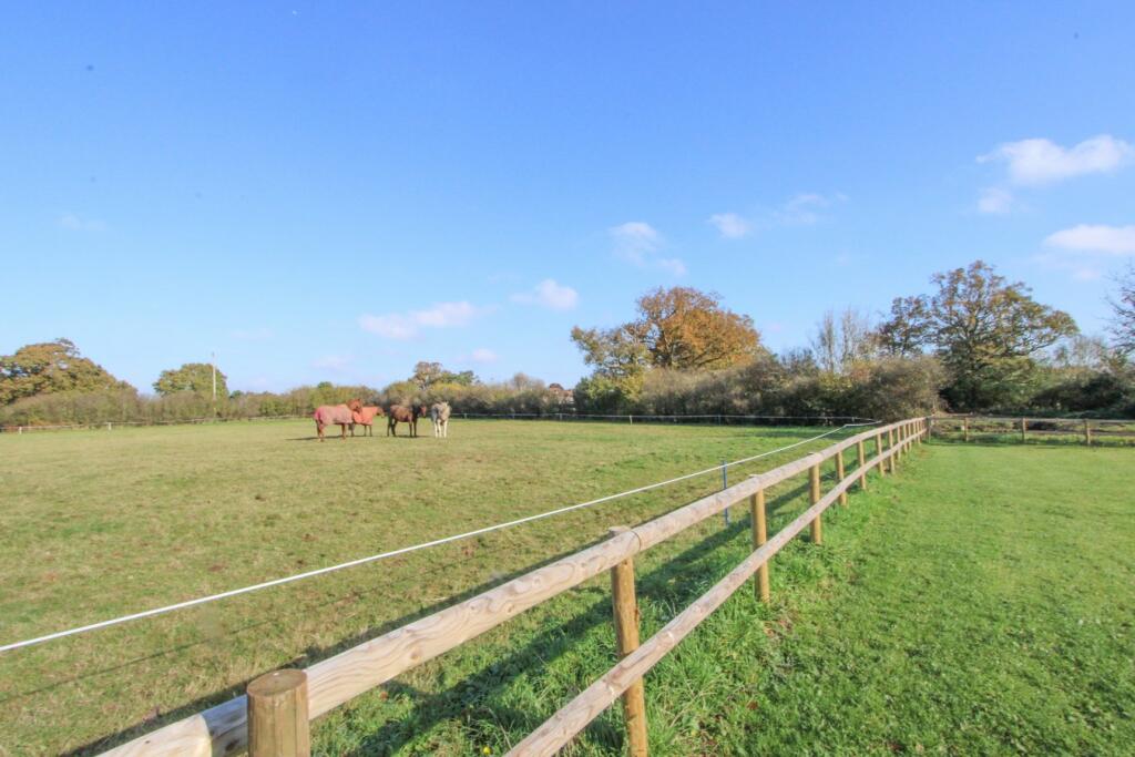 Additional property image - Mayshill, Frampton Cotterell, BS36