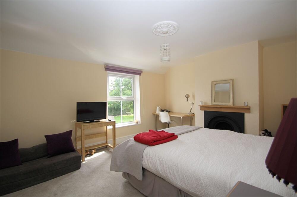 Additional property image - Horse Street, Chipping Sodbury, BS37