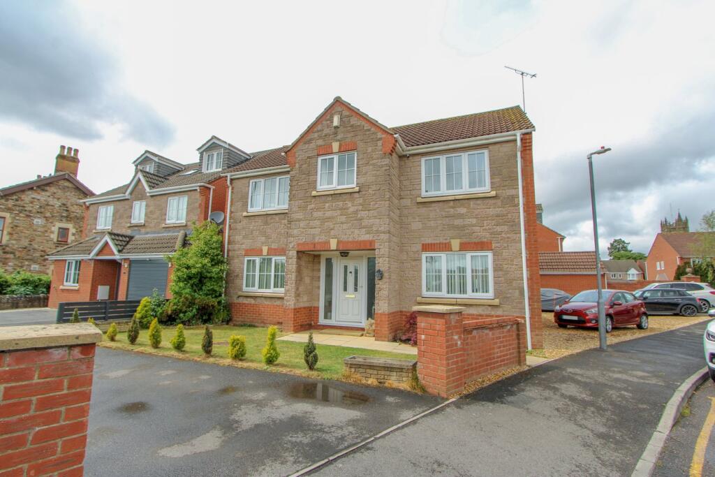 Main image of property: Turnpike Close, Yate, BS37