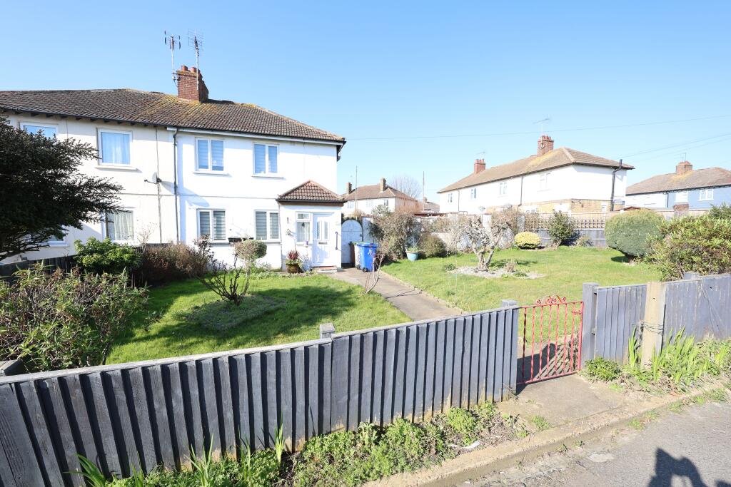 Main image of property: Hollis Place, Grays