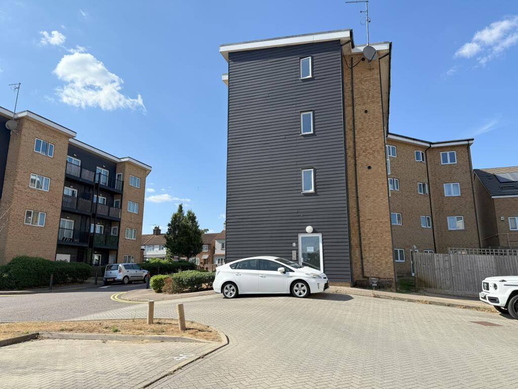 Main image of property: Brinson House, London Road, Grays 