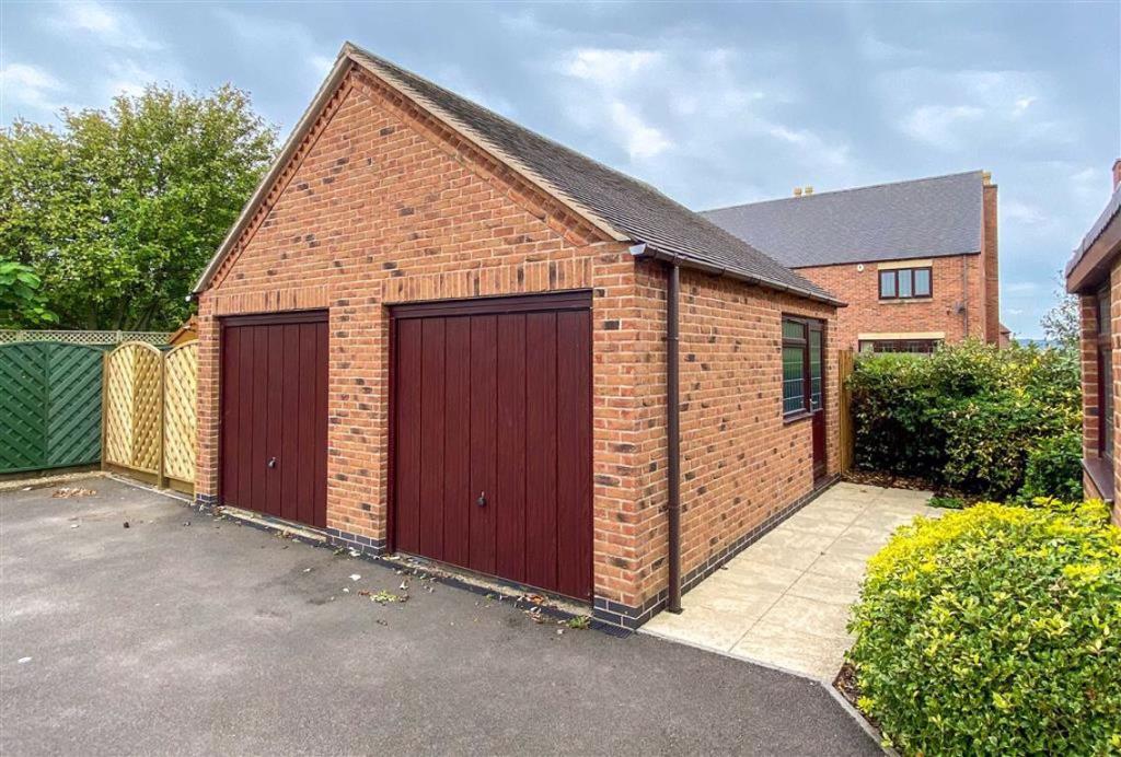 3 bedroom detached bungalow for sale in Brooker Close, Barrow Upon Soar