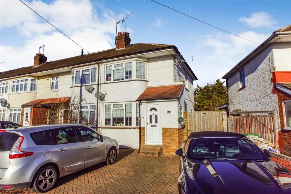 3 bedroom end of terrace house for sale in Stanhope Road, Cippenham, SL1