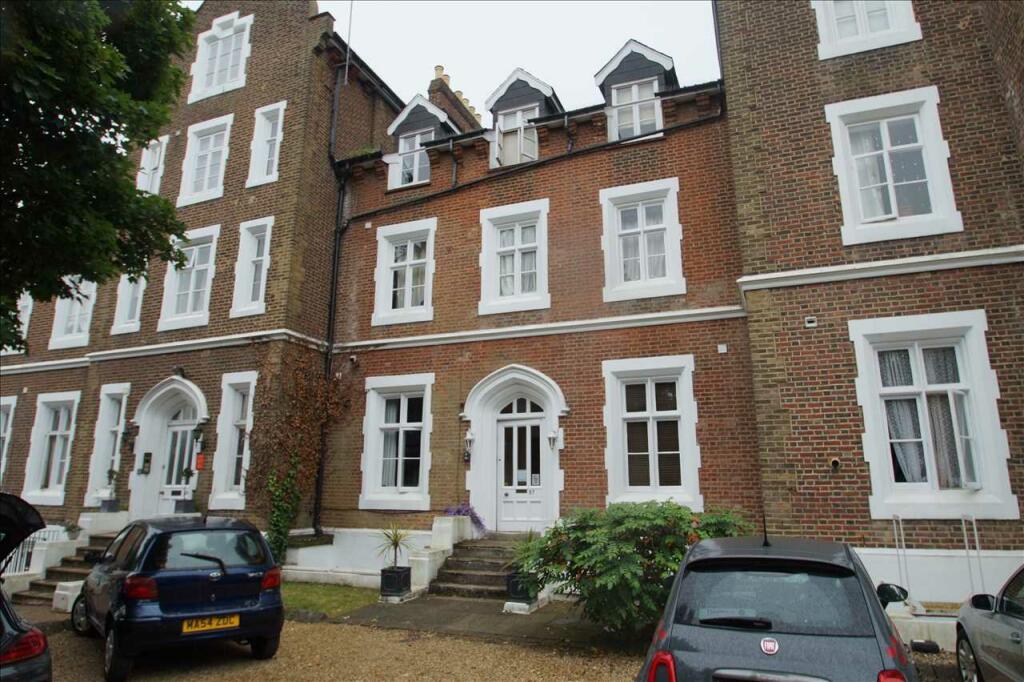 1 bedroom apartment for sale in Upton Park, Slough, SL1