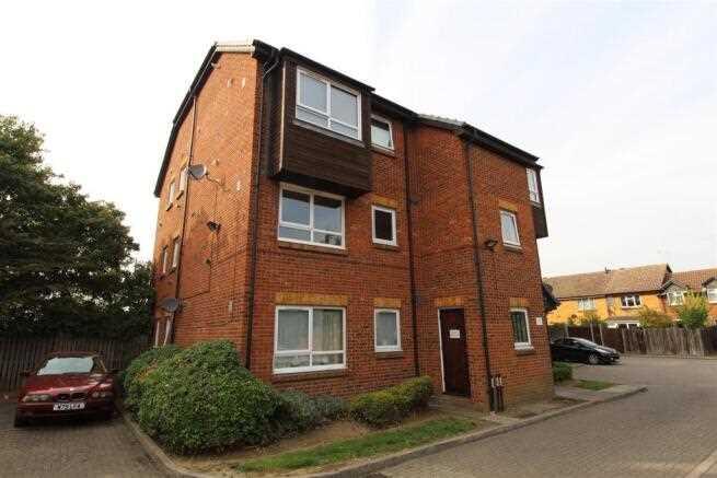 Main image of property: Braemar Gardens, Windsor Meadows, Cippenham