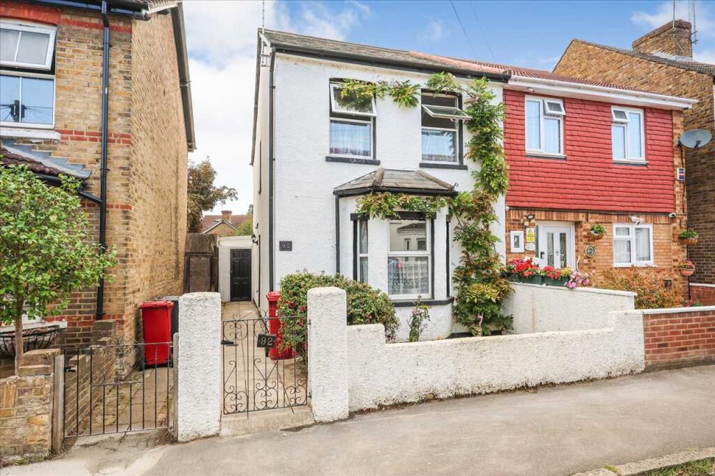 Main image of property: The Crescent, Slough