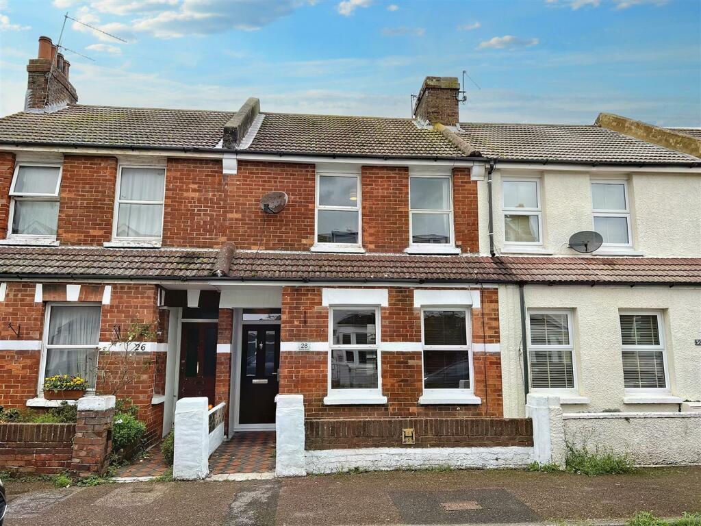 2 bedroom terraced house for sale in Bexhill Road, Eastbourne, BN22