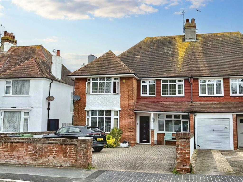 4 bedroom semi-detached house for sale in Kings Drive, Eastbourne, BN21