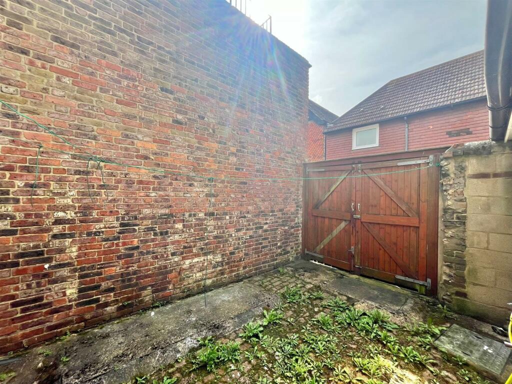 Additional property image - Cornfield Terrace, Eastbourne