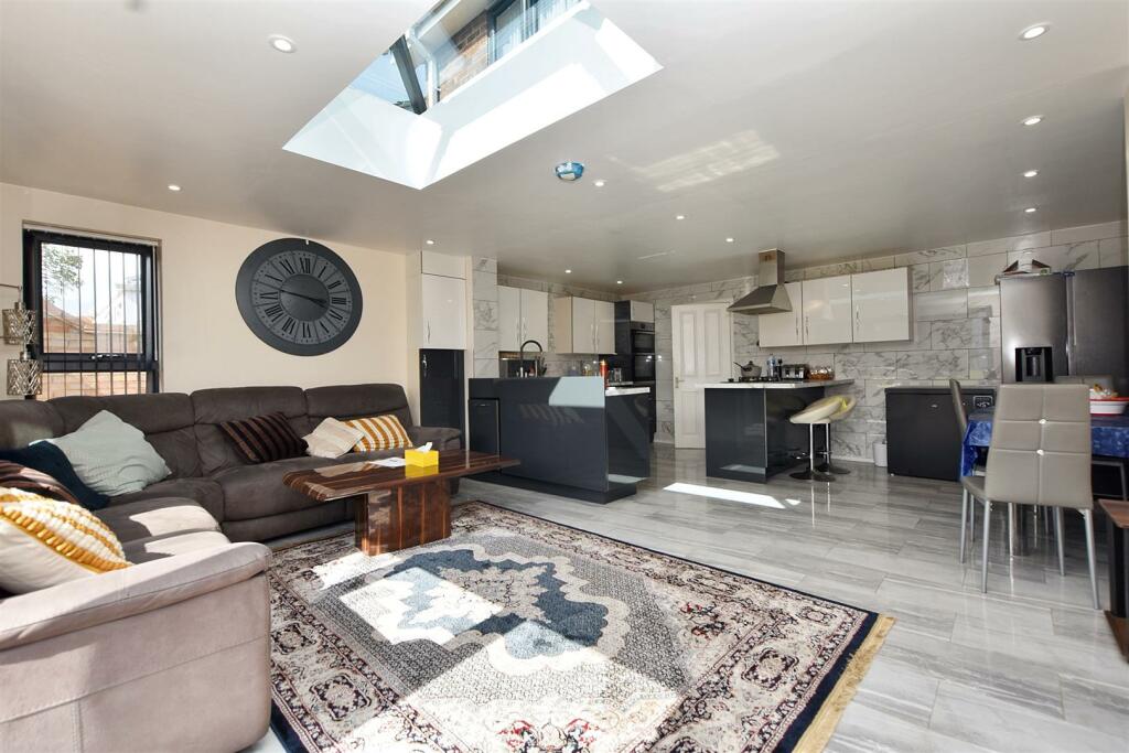 Additional property image - Kings Drive, Eastbourne