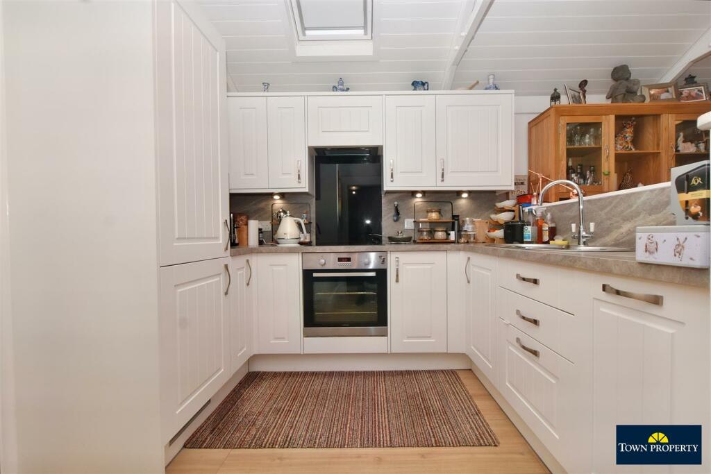 Additional property image - Wish Hill, Eastbourne