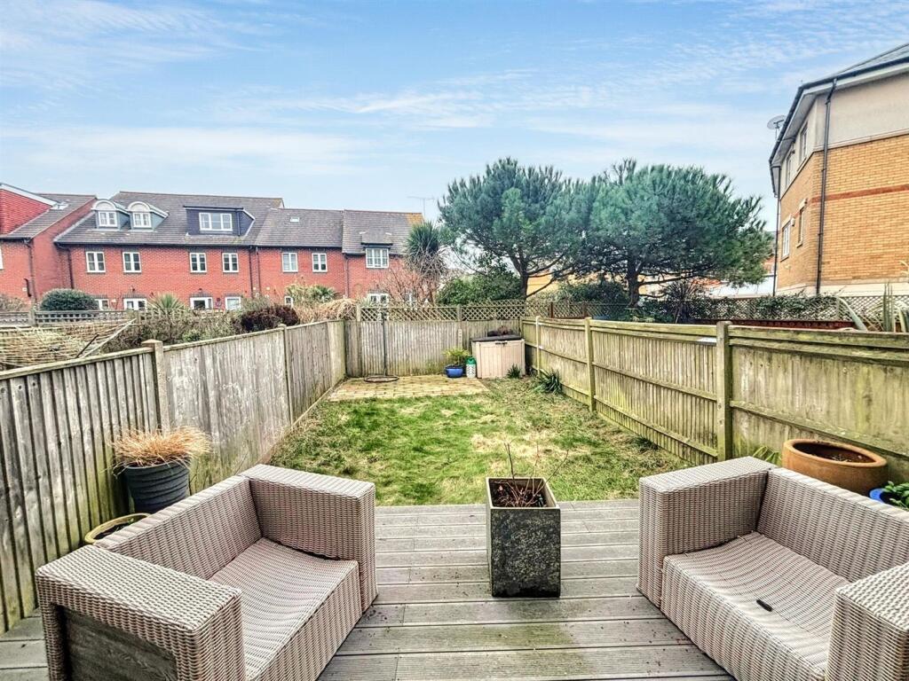 Additional property image - Admiralty Crescent, Eastbourne