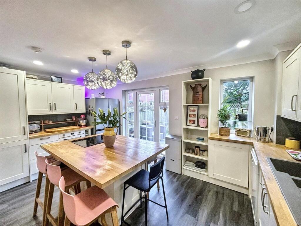 Additional property image - Admiralty Crescent, Eastbourne
