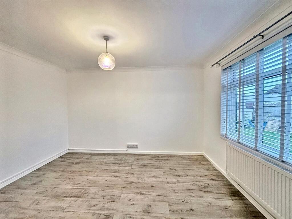 Additional property image - Great Cliffe Road, Eastbourne