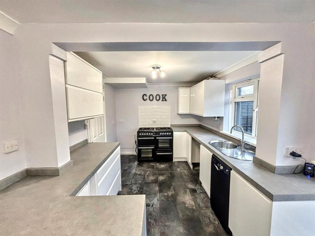 Additional property image - Great Cliffe Road, Eastbourne