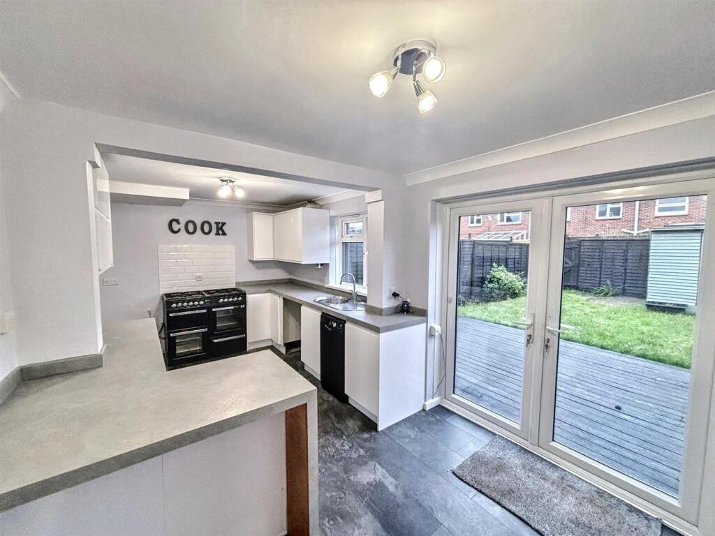 Additional property image - Great Cliffe Road, Eastbourne