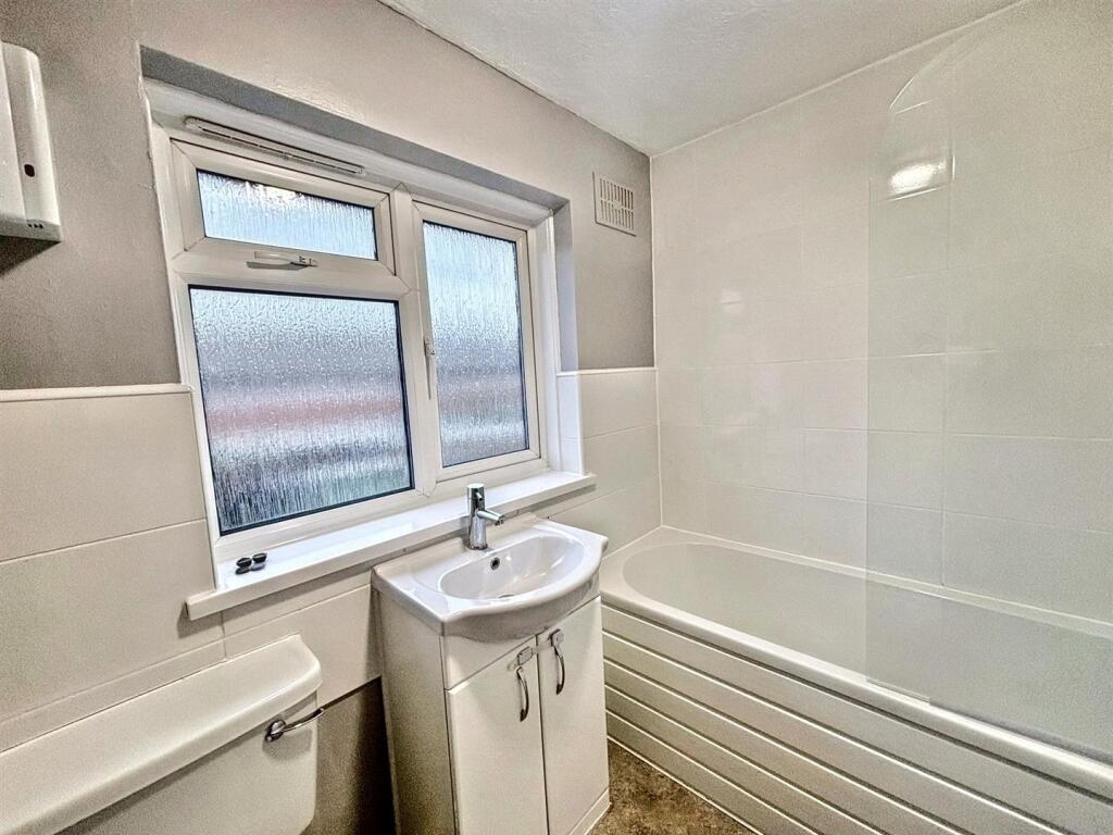 Additional property image - Great Cliffe Road, Eastbourne