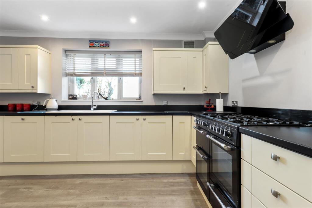 Additional property image - Kings Drive, Eastbourne