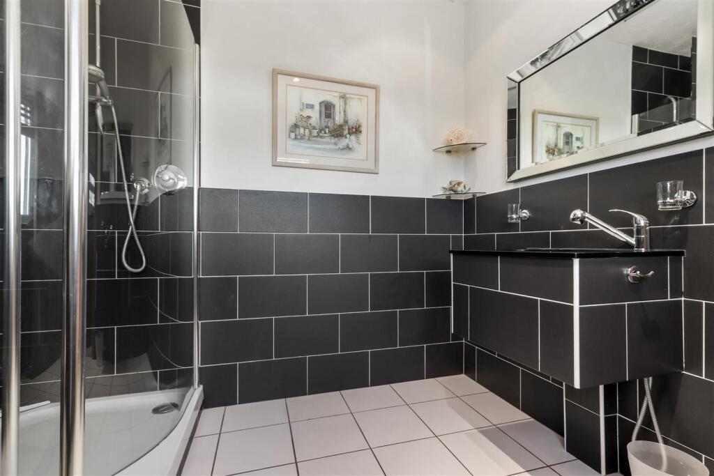 Additional property image - Kings Drive, Eastbourne