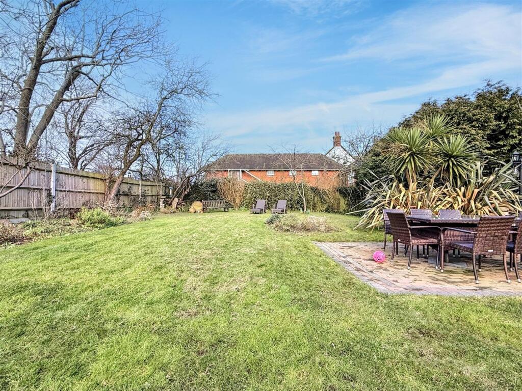 Additional property image - Decoy Drive, Eastbourne