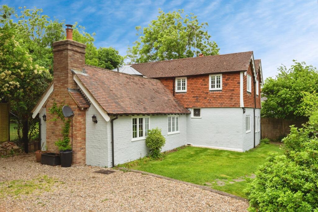 Main image of property: Etchingham
