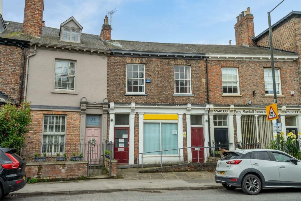 4 bedroom terraced house for sale in Holgate Road, York, YO24
