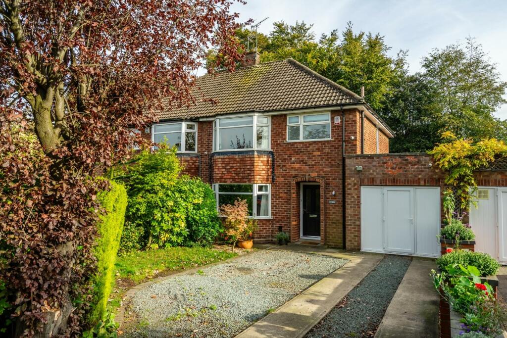 3 bedroom semidetached house for sale in Millgates, off Boroughbridge