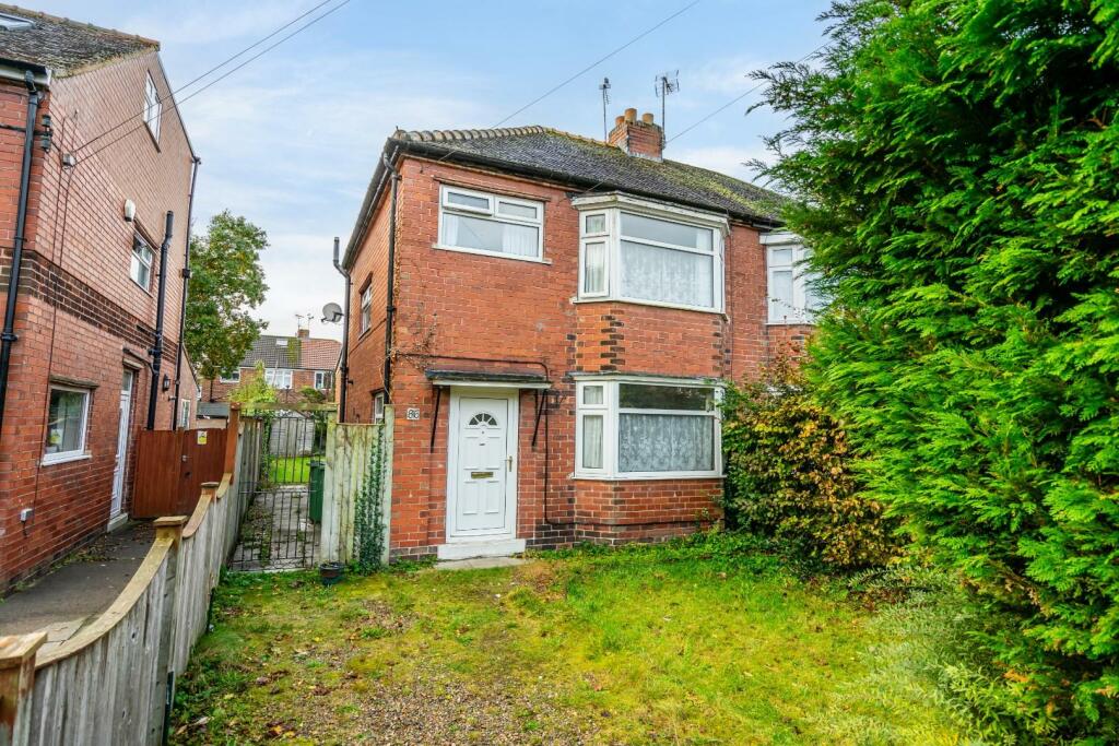 3 bedroom semidetached house for sale in Broadway, Fulford, York, YO10