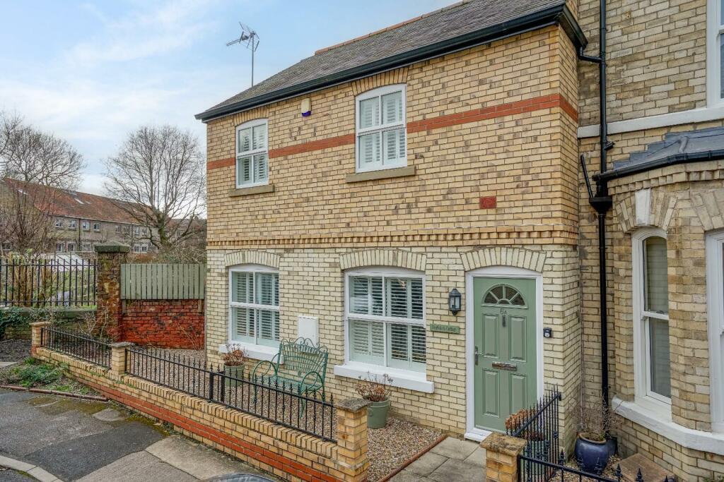 2 bedroom end of terrace house for sale in Nunthorpe Avenue, York, YO23