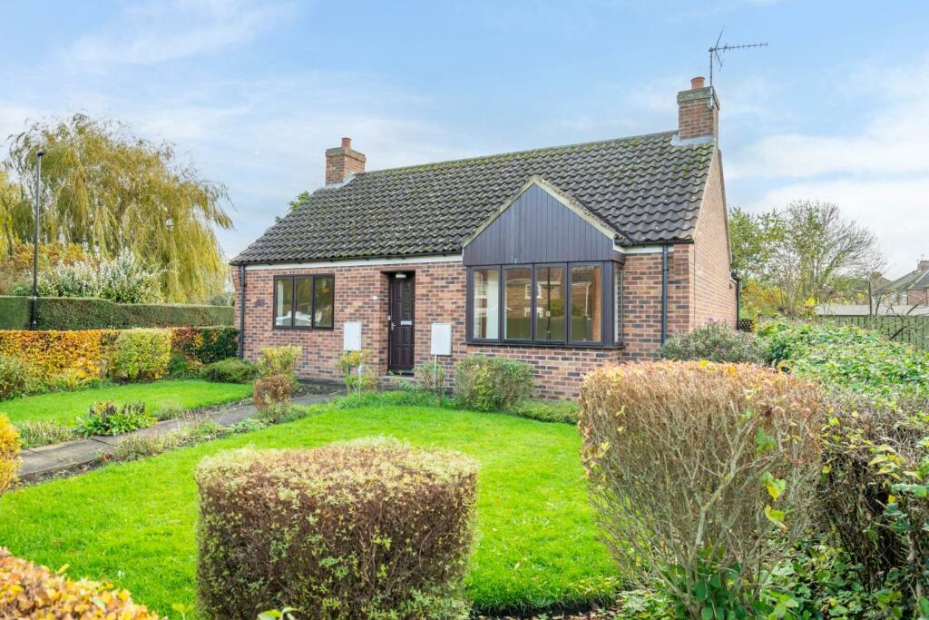 2 bedroom detached bungalow for sale in Main Street, York
