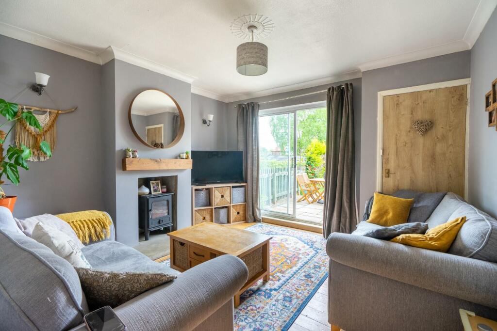 2 bedroom terraced house for sale in Moor Grove, Dringhouses, York, YO24