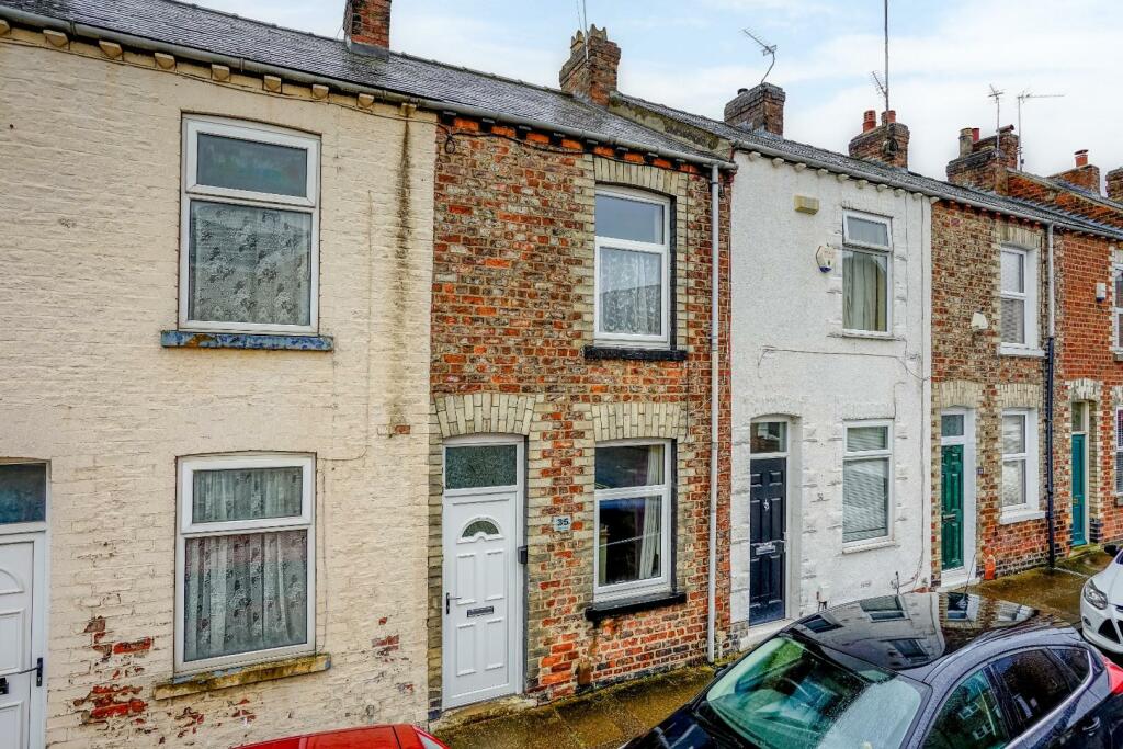 2 bedroom terraced house for sale in Bright Street, York, YO26