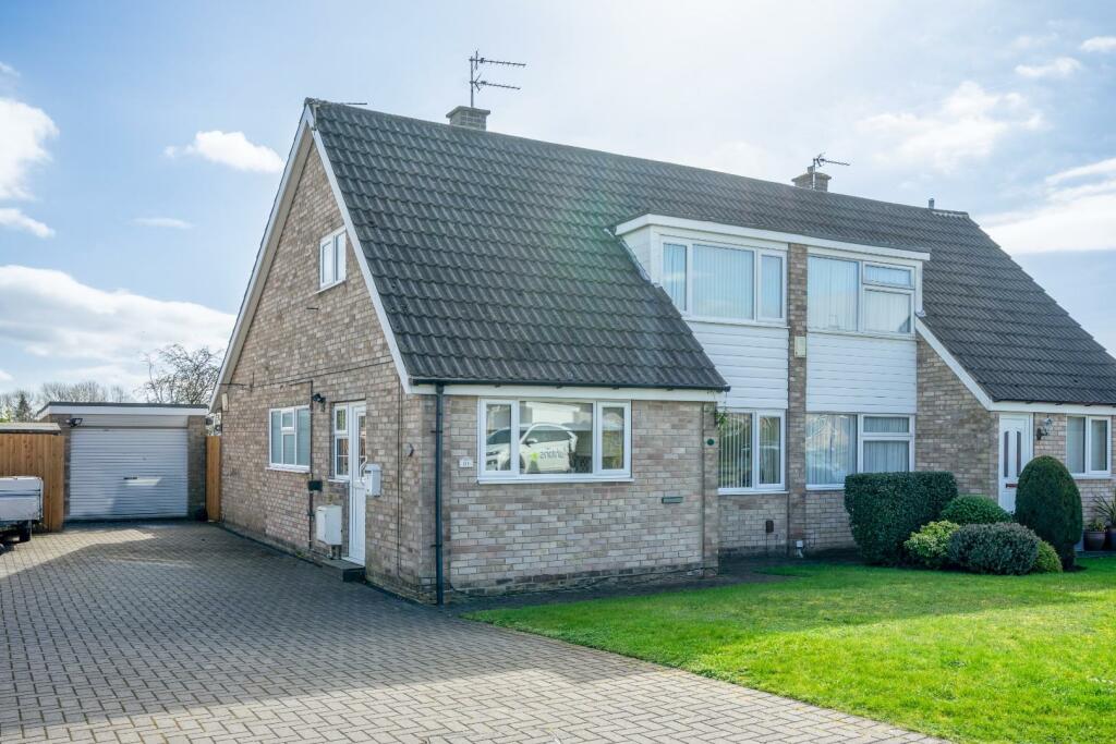 3 bedroom semi-detached house for sale in The Paddock, York, YO26