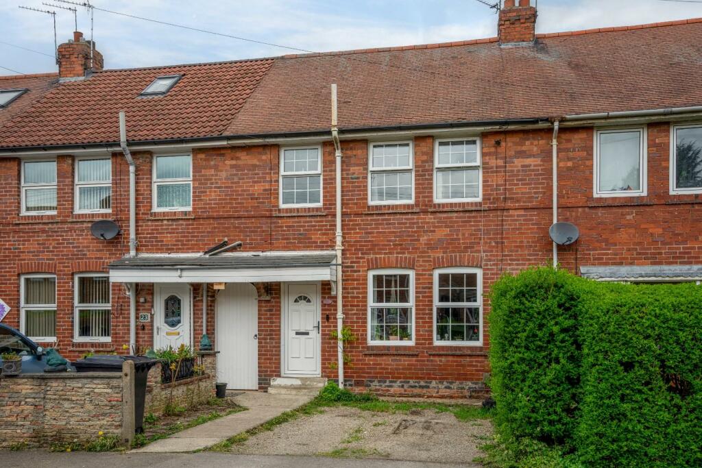 3 bedroom town house for sale in Hadrian Avenue, York, YO10