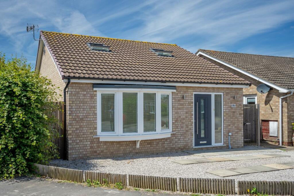 3 bedroom detached house for sale in Montague Road, York