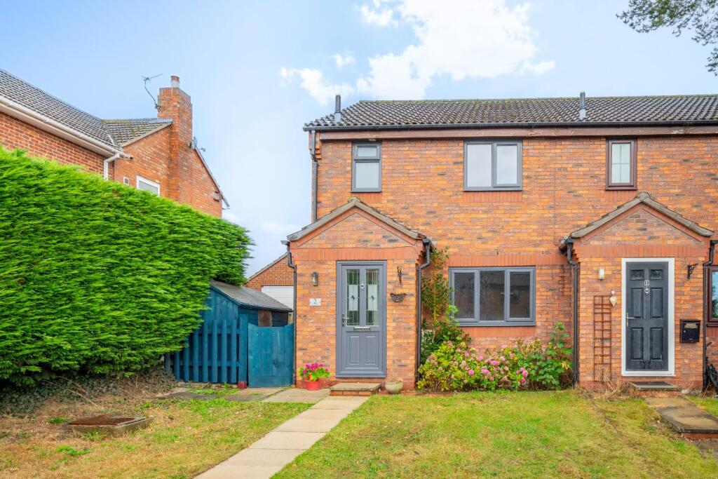 3 bedroom semi-detached house
