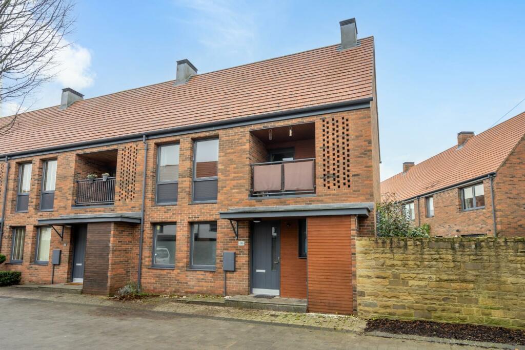 2 bedroom town house for sale in Lotherington Avenue, Derwenthorpe