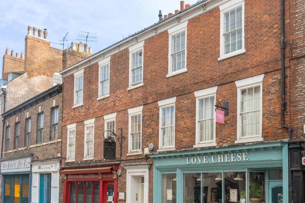 Main image of property: Gillygate, York