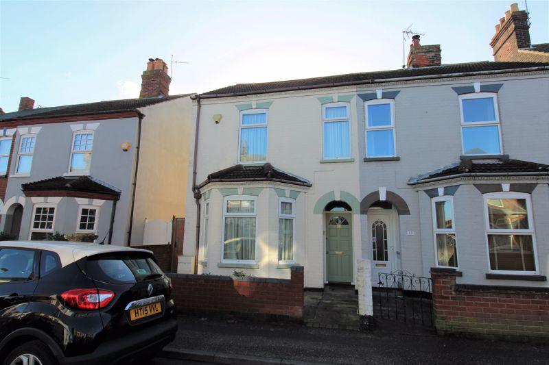3 bedroom semidetached house for sale in Springfield Road, Gorleston, Great Yarmouth, NR31