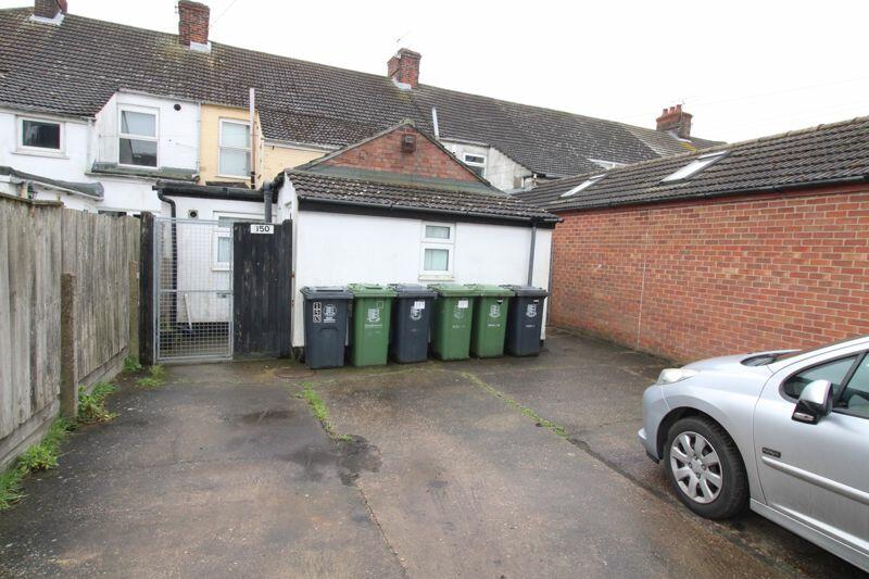 1 bedroom flat for sale in Bells Road, Gorleston, Great Yarmouth, NR31